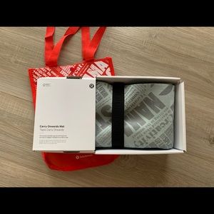 Lululemon carry onwards mat